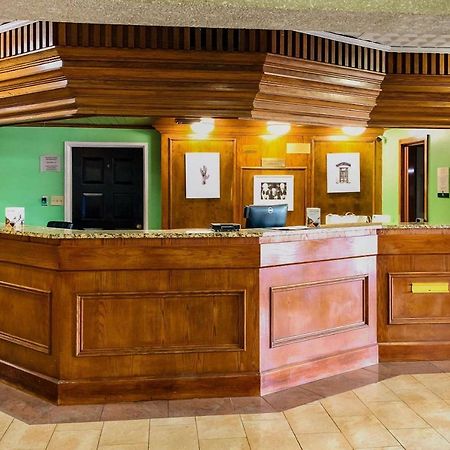 Quality Inn & Suites Austin North エクステリア 写真